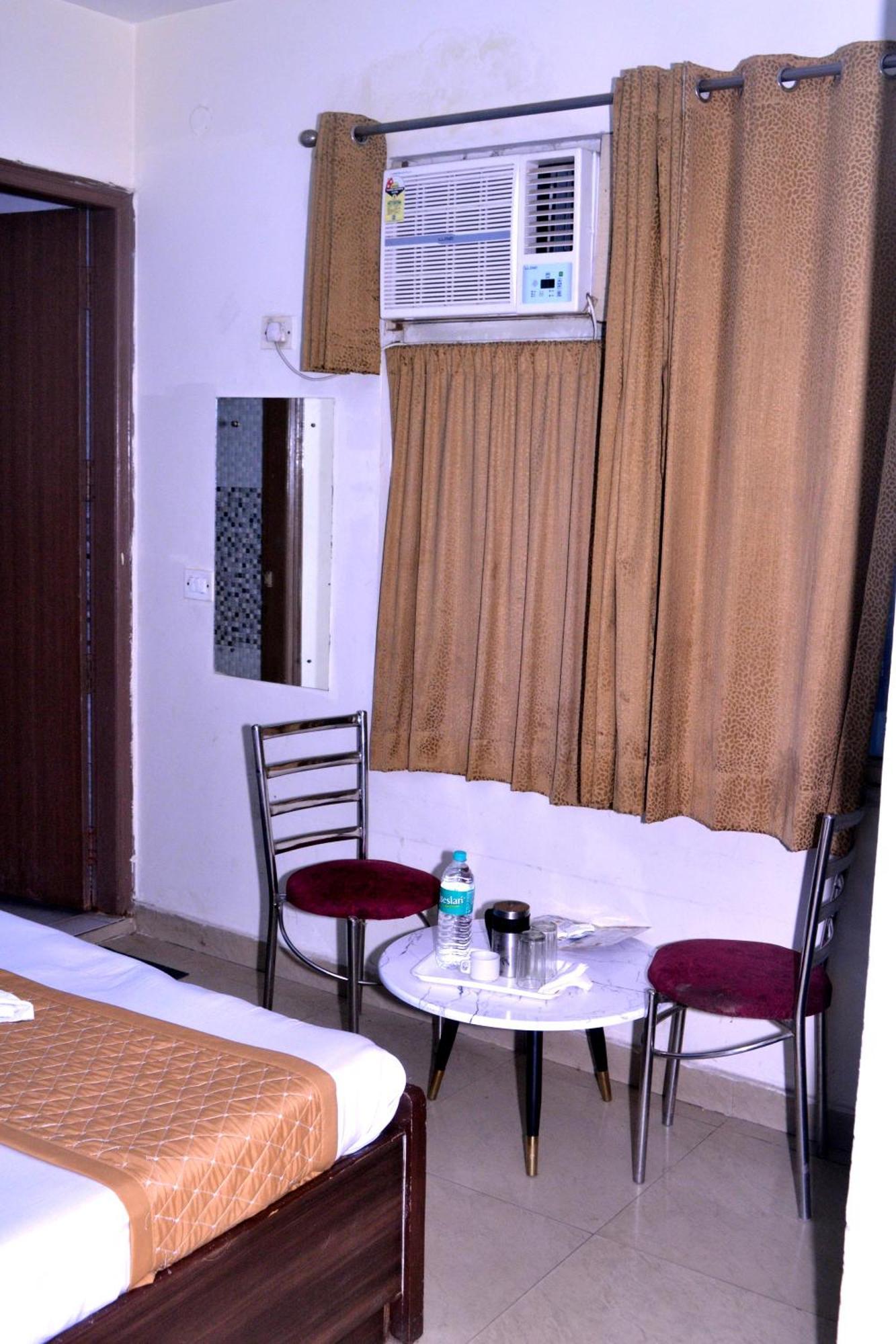 印度河航空酒店 新德里 外观 照片